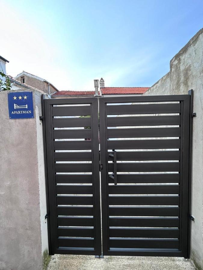 Holiday Home Omišalj Eksteriør billede